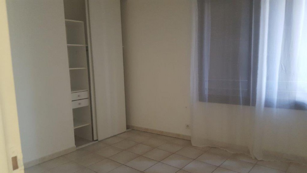 Appartement T3 Apt (84400)