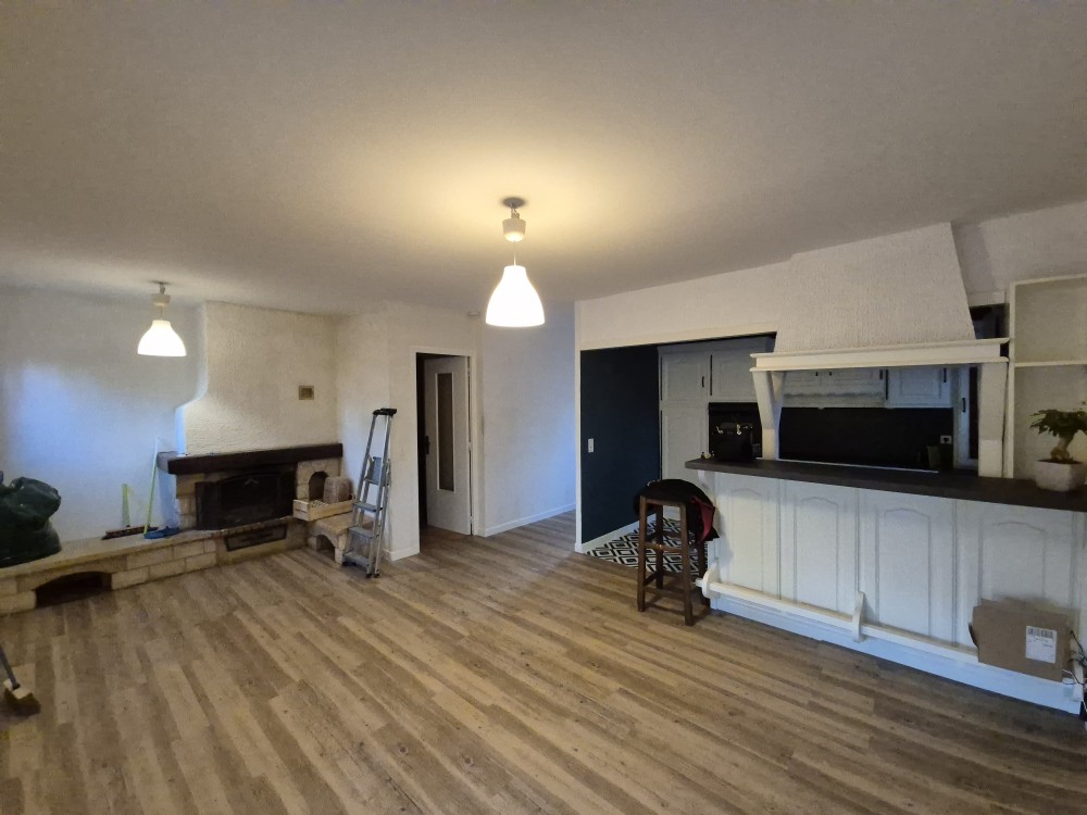 Maison Roussillon (84220)