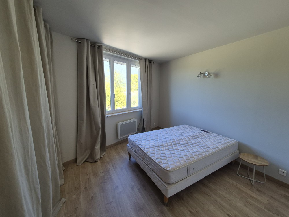 Location meublée Rustrel (84400)
