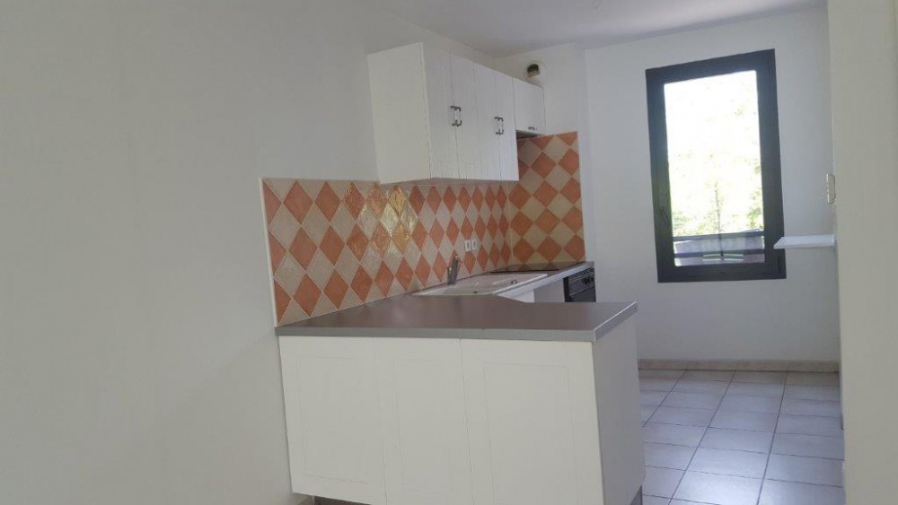 Appartement T3 Apt (84400)