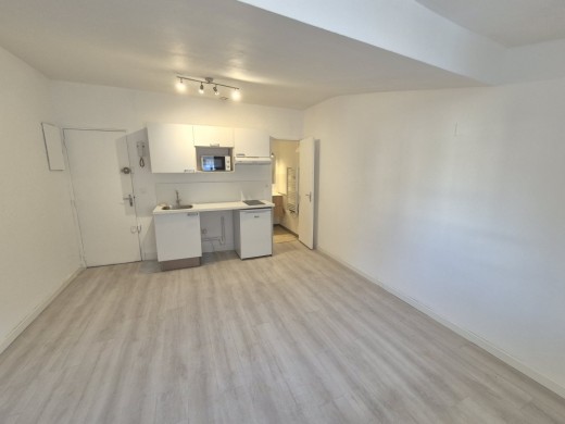 location Studio à Apt (84400)
